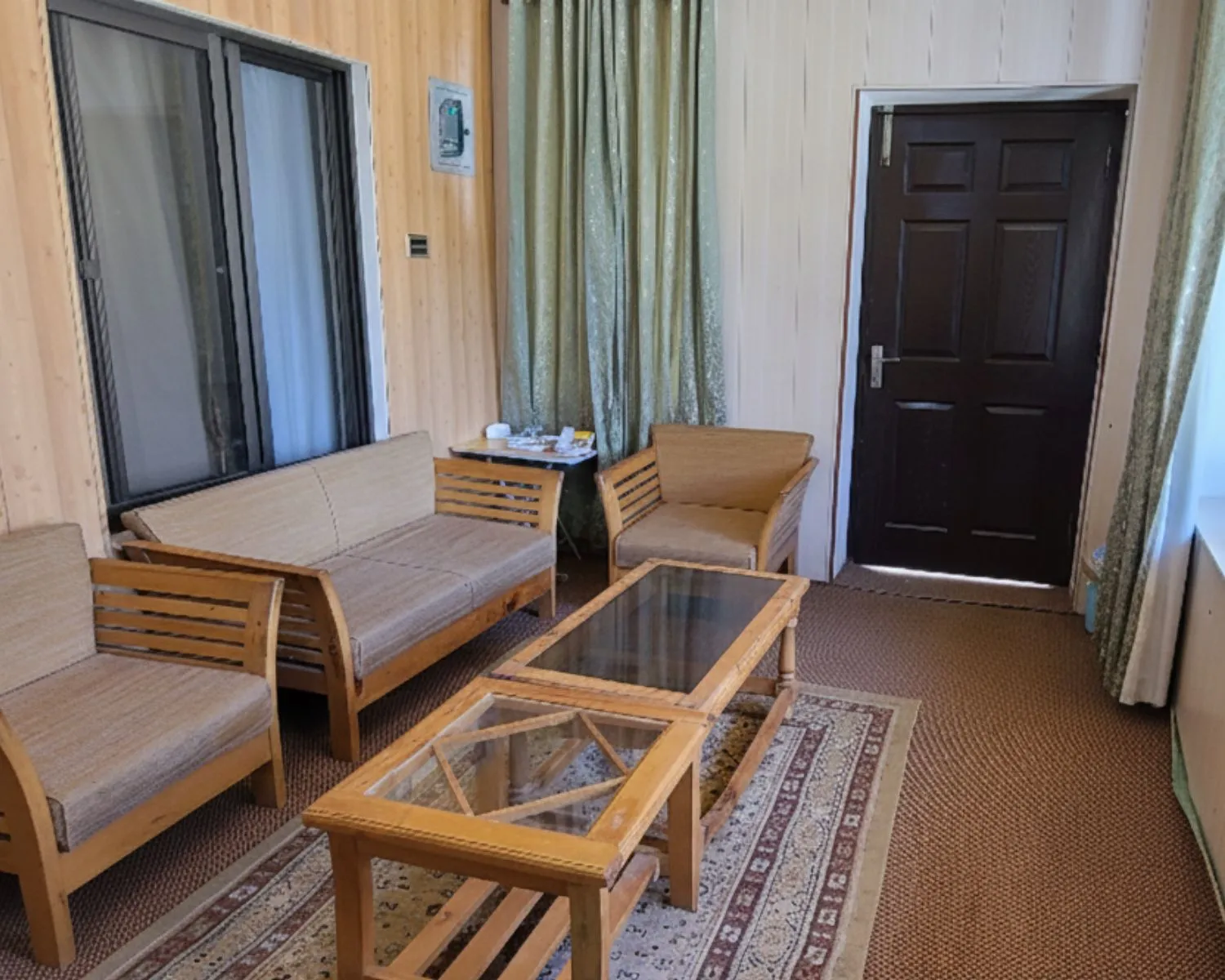 Executive Suite 4